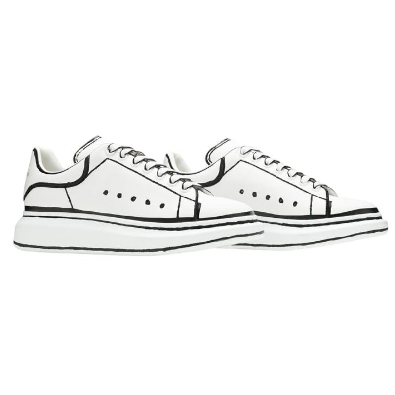 079aea7a-68c9-4099-b53b-beae69e8a0a3.jpg Alexander Mcqueen Oversized - White Black Outline - Image 2