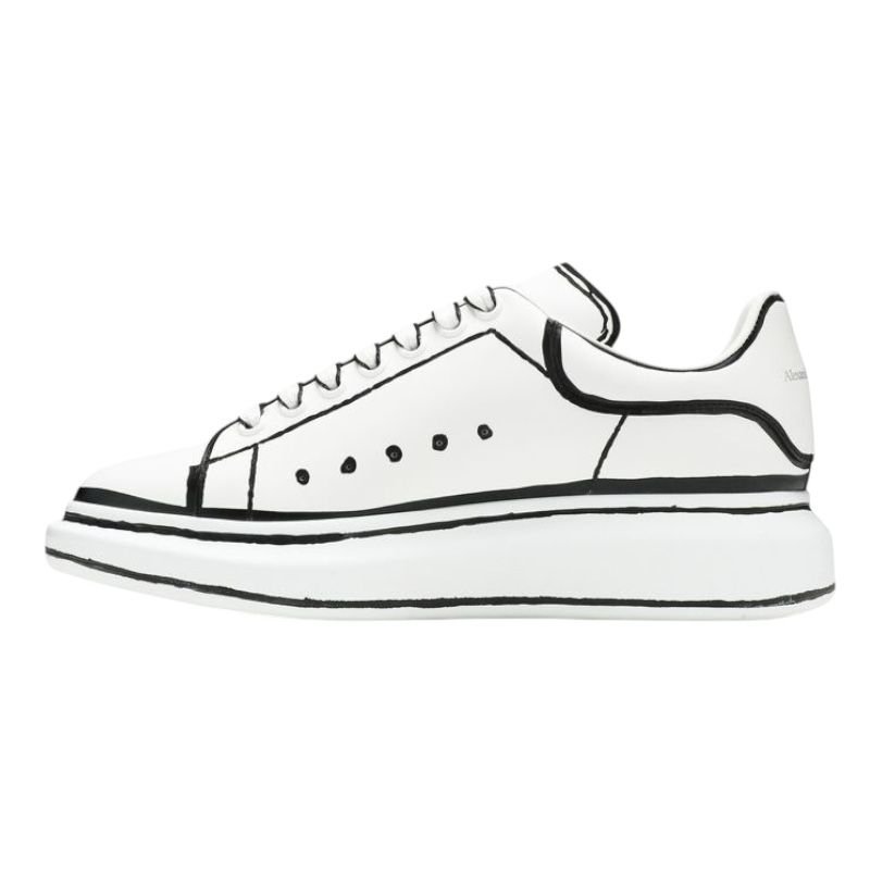 9b1b1718-cdf6-4de3-aa6e-2b6e8bb63e88.jpg Alexander Mcqueen Oversized - White Black Outline - Image 3
