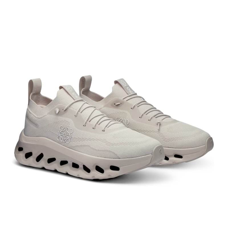 Photoroom_20250526_095623.jpeg LOEWE x OnCloudtilt Sand - Image 3