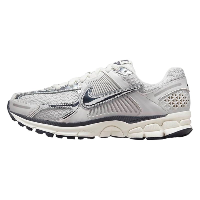 Photoroom_20250601_002136.jpeg Nike Zoom Vomero 5 Chrome - Image 2