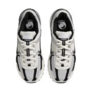 Nike Zoom Vomero 5 - Photon Dust Black - Image 4