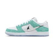 Nike SB Dunk Low April Skateboards - Image 2