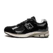New Balance 2002R Protection - Pack Black Grey - Image 2