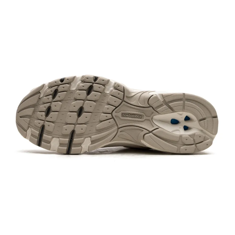 Untitled-design-2025-02-11T225644.366.png New Balance 530 Ivory - Image 4