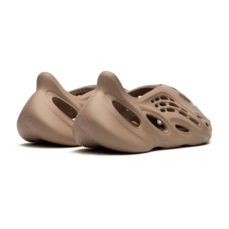 Untitled-design-2025-02-14T212626.447.png Adidas Yeezy Foam RNNR - Clay Taupe - Image 3