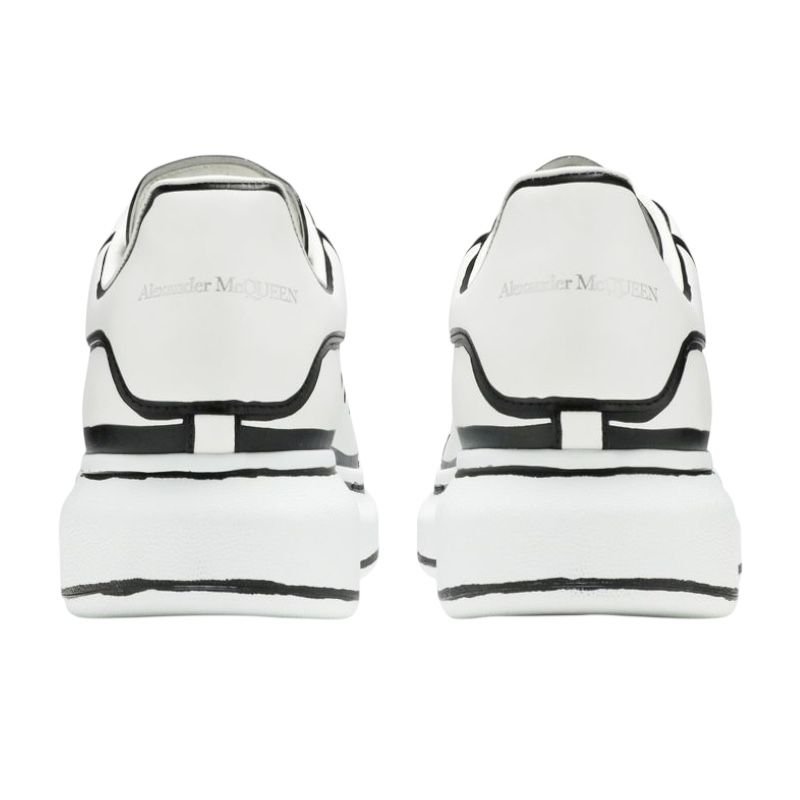 a2e66042-9e3f-45cf-a421-2df27f8e13ac.jpg Alexander Mcqueen Oversized - White Black Outline - Image 4